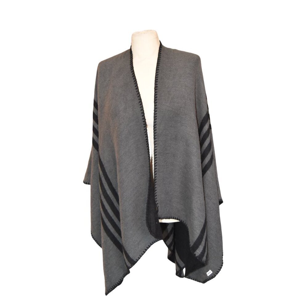 BB Dakota Poncho Wrap Women One Size Gray Reversible Cozy Casual Fall Winter